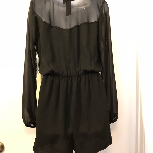 Trixxi romper - Picture 3 of 4